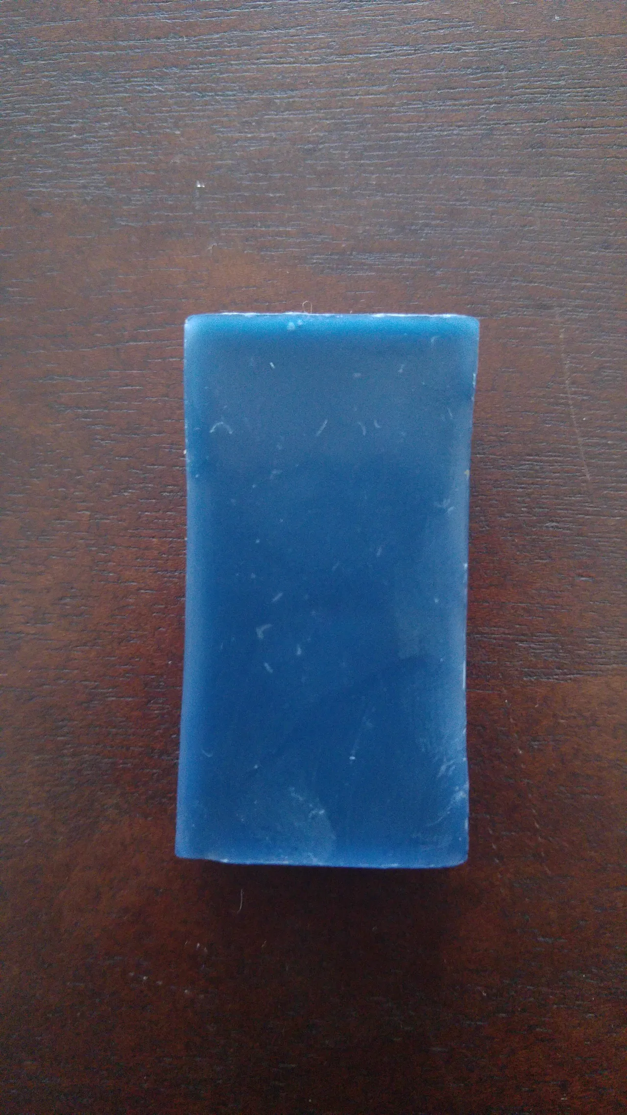 Bloc de cire d'abeille colorée bleu roi