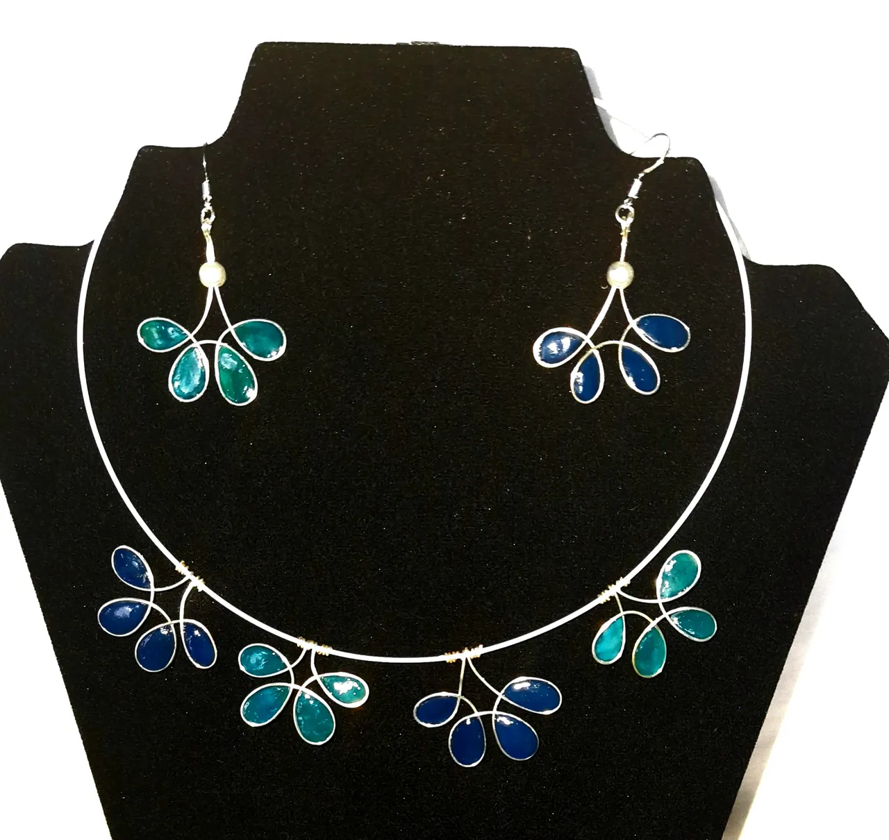 Parure fleurs bleue et turquoise