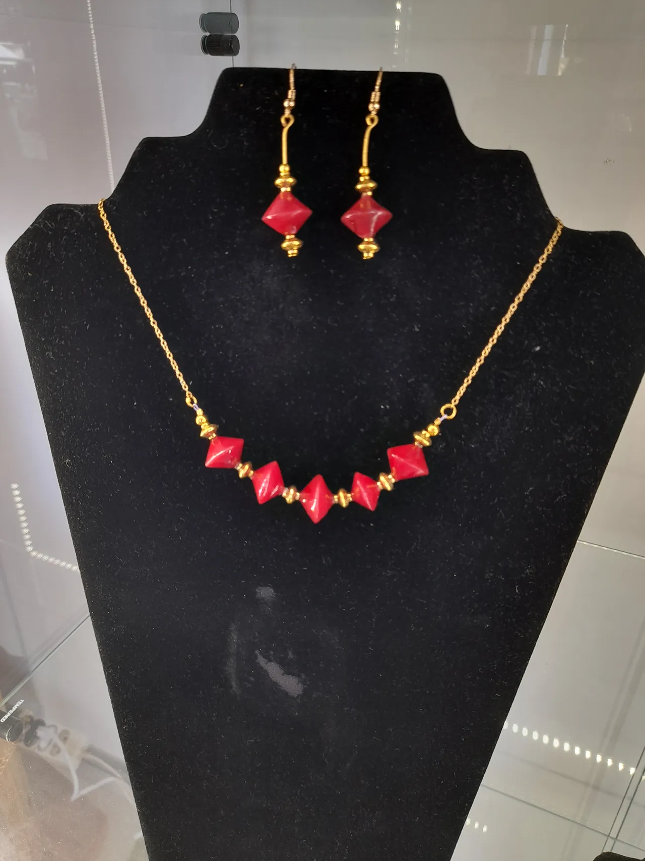 Parure Rouge bicône