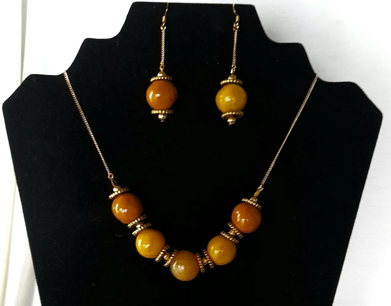 Parure Ambre et moutarde